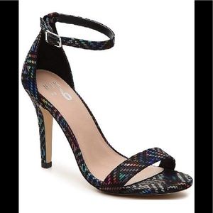 NWOB Mix No. 6 Lina print heel